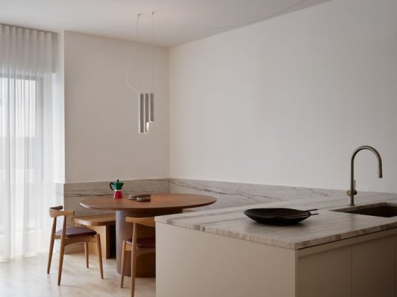 Michael Godmer Studio设计的极简公寓Saint-Patrick Residence