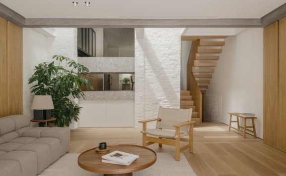 由 ConForm 设计的极简主义住宅 Komorebi