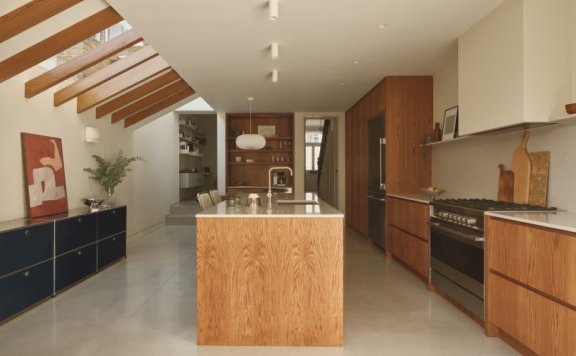 由 House Of EM 设计的极简主义住宅 Loggia House