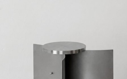 Regarding Relations 设计的极简边桌 Asymptote Side Table