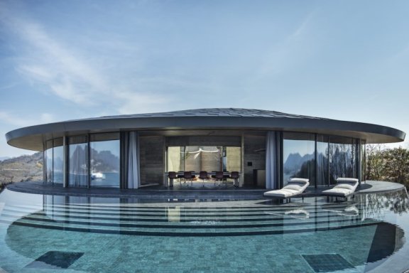 Bjarke Ingels Group设计的极简风格别墅NOT A HOTEL