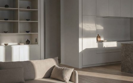 Norm Architects 设计的极简主义住宅 Lakeshore Barn House