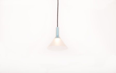 Andrew King Studio 设计的极简吊灯 Veil Pendant