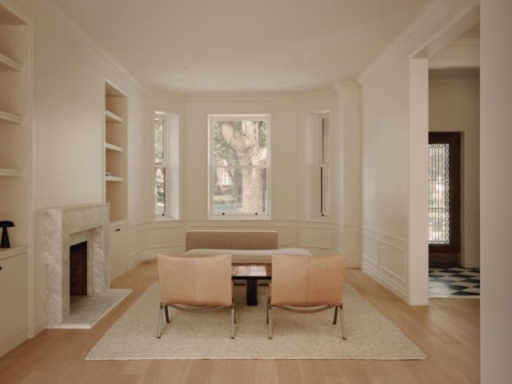 Vives St-Laurent 设计的极简主义住宅 Wood Residence