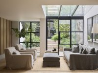 Studio Arka 设计的极简主义别墅 Chelsea Residence
