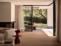 Britt Van Namen 设计的极简主义别墅 Residence RBK