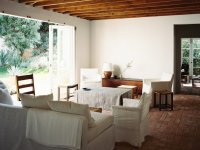 Breland-Harper设计的极简住宅Spanish Courtyard House