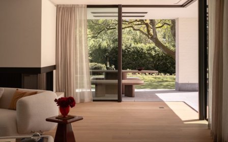 Britt Van Namen 设计的极简主义别墅 Residence RBK