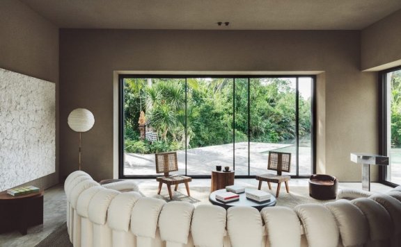 Nicolas Schuybroek Architects设计的极简主义住宅SR House