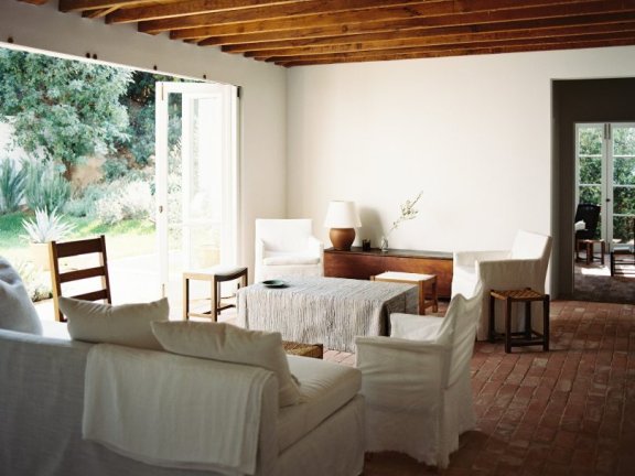 Breland-Harper设计的极简住宅Spanish Courtyard House