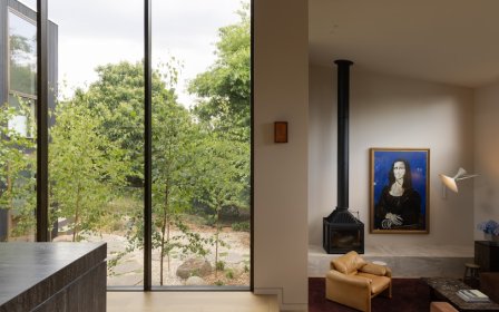 Telha Clarke 设计的极简主义住宅 Daylesford Hill House