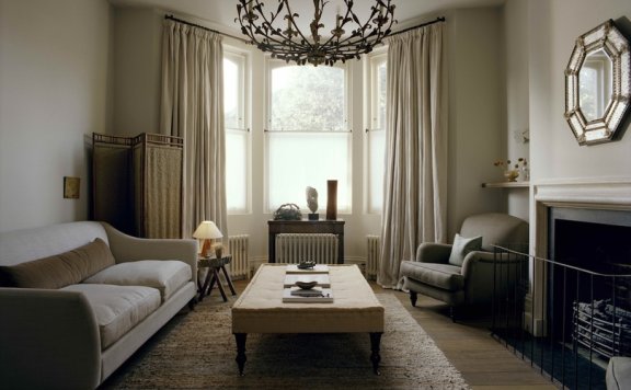 Evelina Mamedovaite 设计的极简主义住宅 North West London