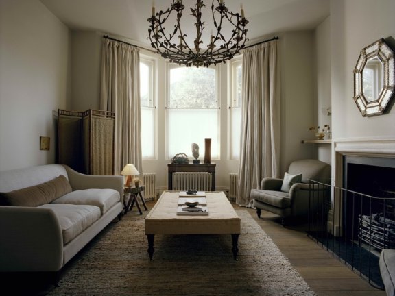 Evelina Mamedovaite 设计的极简主义住宅 North West London