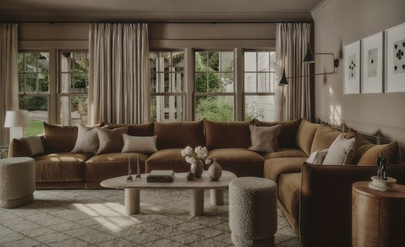 Tryon Hill 住宅室内设计:让黄铜、大理石与木材记录生活痕迹