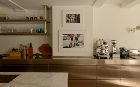 Sylvia de Bok 设计的极简主义住宅 Canal House