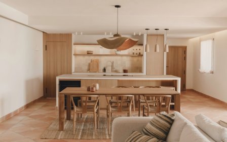 由 Auñón Cabrera 设计的极简主义住宅 Casa Montis