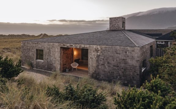 Waechter Architecture 设计的极简主义住宅 Dune House
