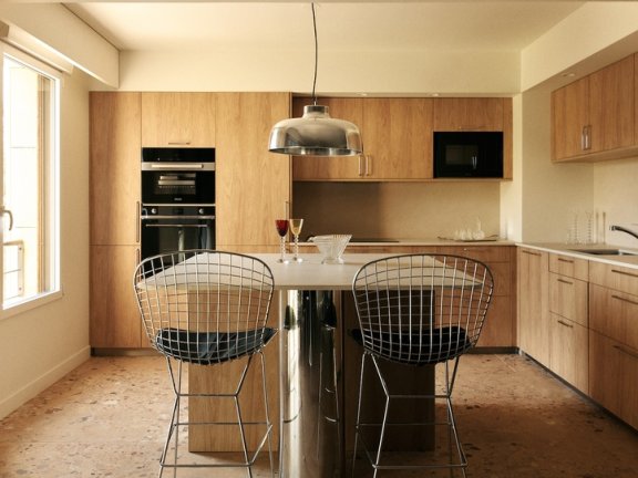 CHHO Studio 设计的极简主义公寓 Retro Apartment