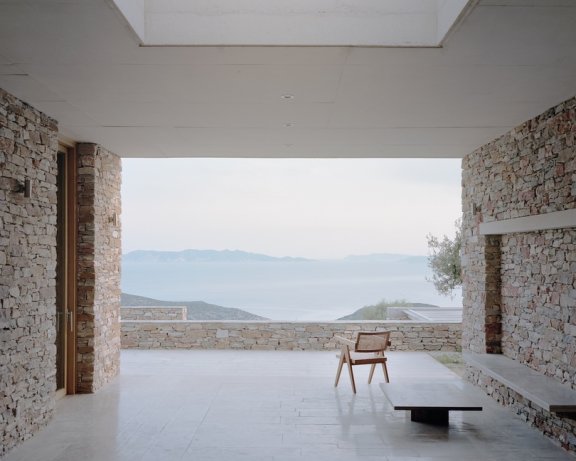 希腊 Sifnos Fysika 住宅|隐于梯田之下的极简建筑设计