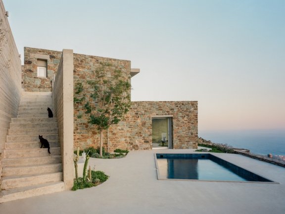 Kelly Spanou 重新设计的极简住宅 House in Tinos